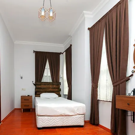 Pera Boutique Hotel Анталья Экстерьер фото
